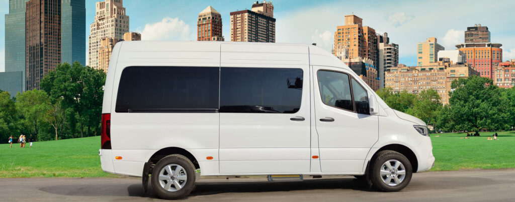 ilesbus M1 Minibus